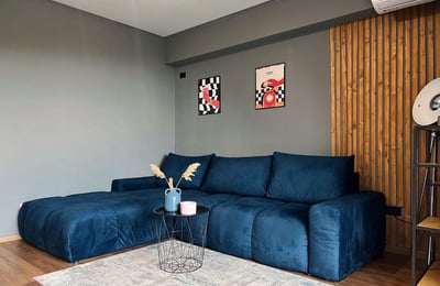 Аренда современной 2-комнатной квартиры с отдельной кухней, 77 м², Мамая, Констанца, Румыния